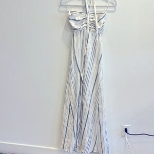Strapless 100% cotton flowy maxi dress. White with light blue stripes